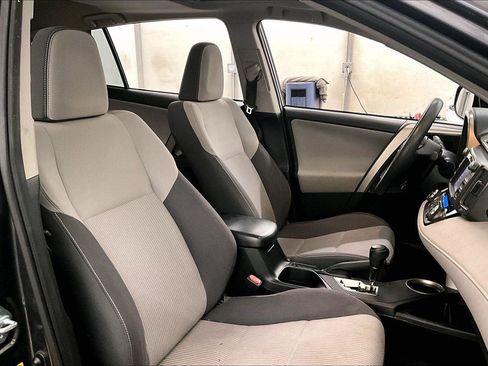Used 2015 Toyota RAV4 XLE image 8