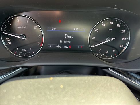 Used 2022 Buick Envision Preferred FWD image 14