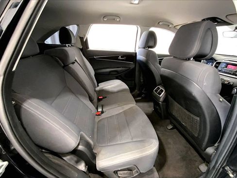 Used 2016 Kia Sorento L FWD image 25