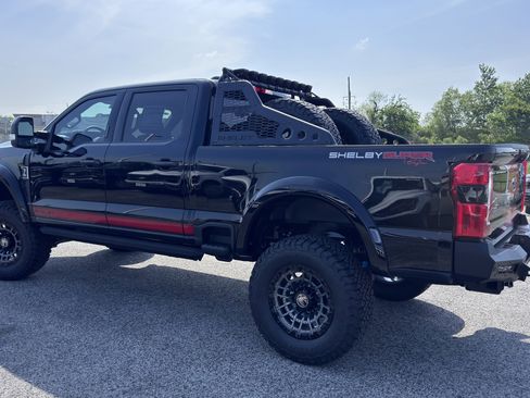 New 2026 Ford F250 Lariat w/ Black Appearance Package AWD/4WD image 7