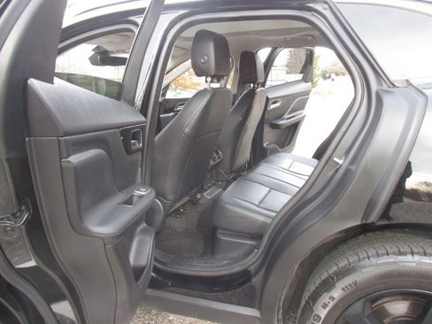 Used 2019 Jaguar F-PACE Premium image 54