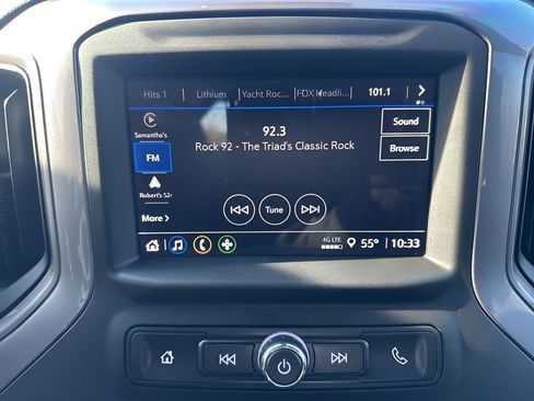 Used 2023 Chevrolet Silverado 1500 Custom image 16