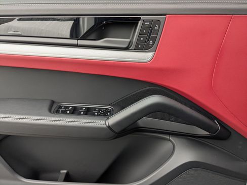New 2026 Porsche Cayenne AWD/4WD image 13