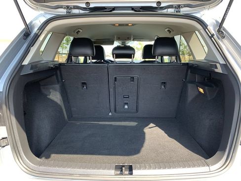 Used 2022 Volkswagen Taos SE AWD/4WD image 12