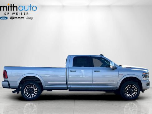 New 2026 RAM 2500 Limited AWD/4WD image 4