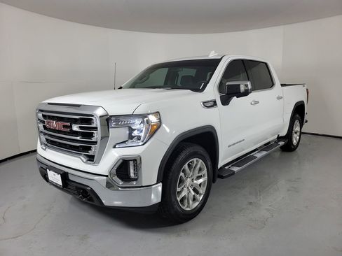 Used 2022 GMC Sierra 1500 SLT image 2