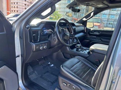 Used 2025 GMC Sierra 1500 AT4X AWD/4WD image 11