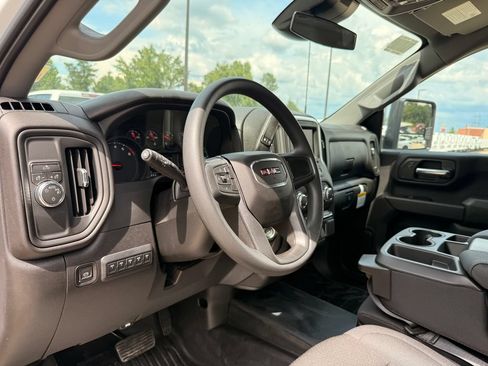 New 2026 GMC Sierra 2500 Pro w/ Convenience Package RWD image 14