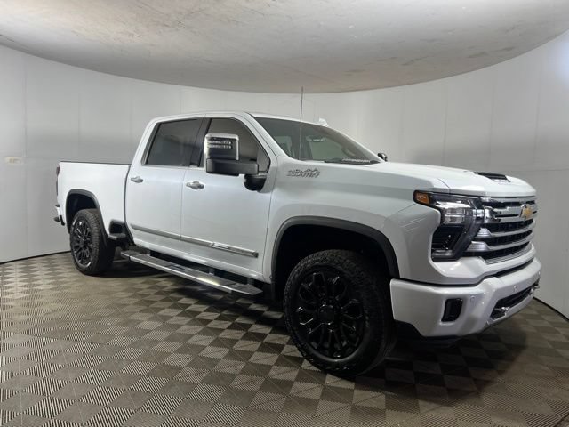 New 2026 Chevrolet Silverado 2500 High Country w/ Technology Package AWD/4WD image 9