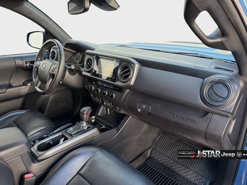Used 2018 Toyota Tacoma TRD Pro AWD/4WD image 18