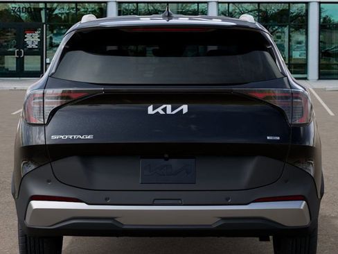 New 2026 Kia Sportage EX image 13