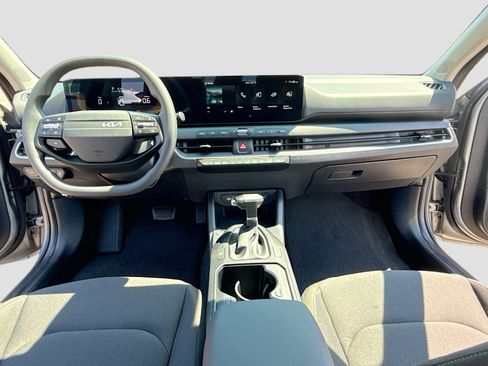 New 2026 Kia K4 FWD image 3