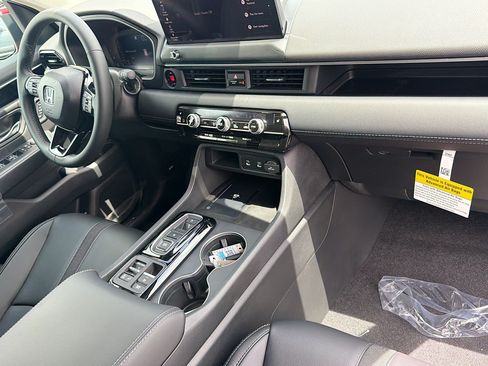 New 2026 Honda Pilot EX-L image 8