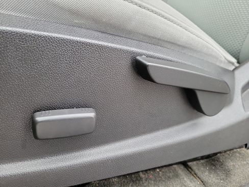 Used 2017 Chevrolet Colorado W/T w/ WT Convenience Package image 19