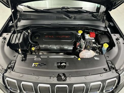Used 2022 Jeep Compass Latitude AWD/4WD image 21