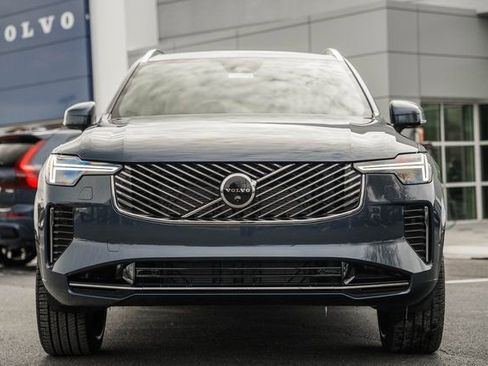 New 2026 Volvo XC90 B6 Plus image 2
