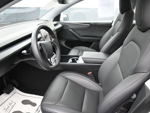 Used 2026 Tesla Model Y AWD image 22