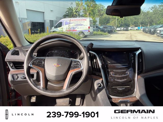 Used 2019 Cadillac Escalade Luxury RWD image 14