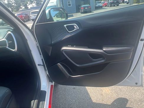 Used 2021 Kia Soul GT-Line image 31