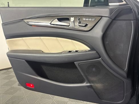 Used 2012 Mercedes-Benz CLS 550 image 19