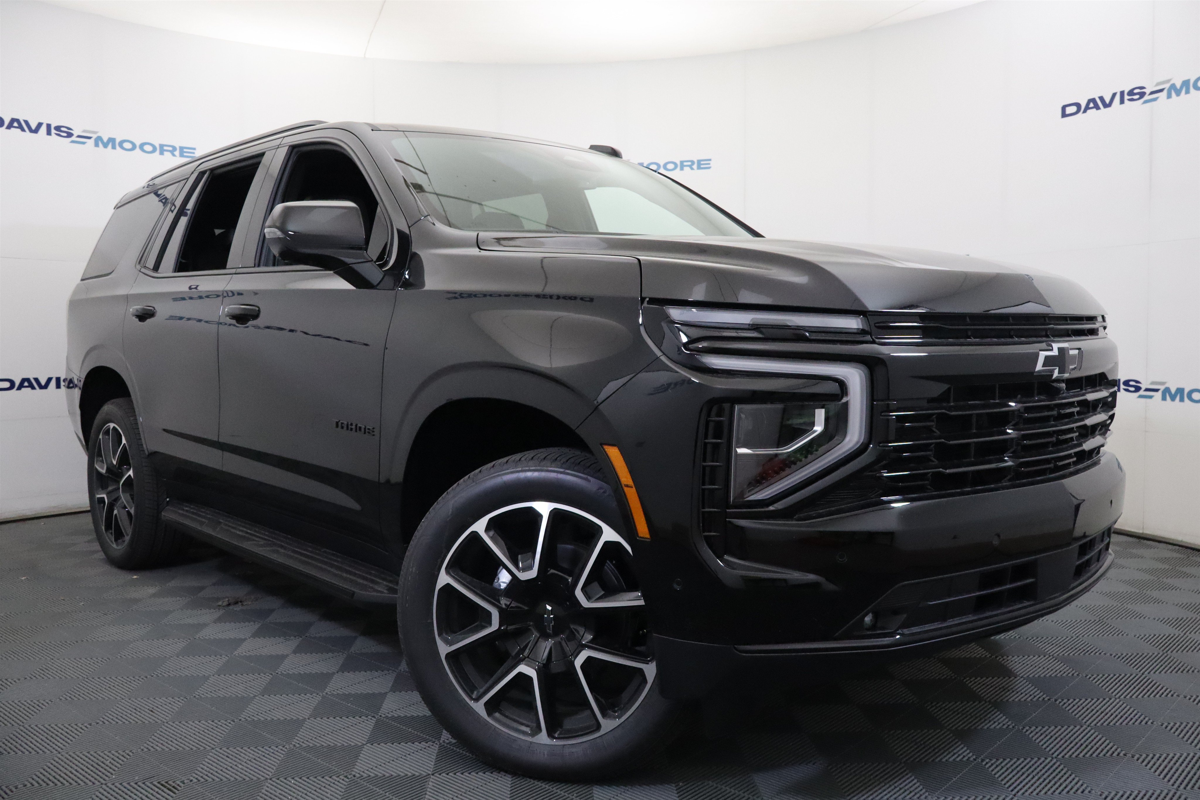 New 2026 Chevrolet Tahoe RST w/ Comfort Package AWD/4WD image 2
