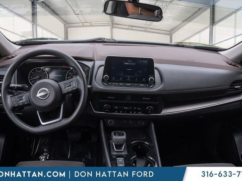 Used 2023 Nissan Rogue SV AWD/4WD image 4