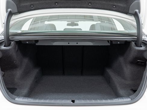 Used 2023 BMW 540i xDrive w/ M Sport Package image 10