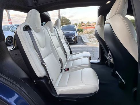 Used 2020 Tesla Model X Long Range AWD/4WD image 26