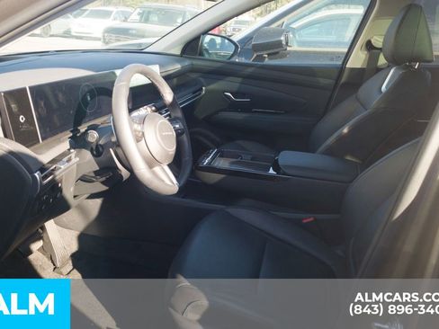 Used 2025 Hyundai Tucson Limited image 6