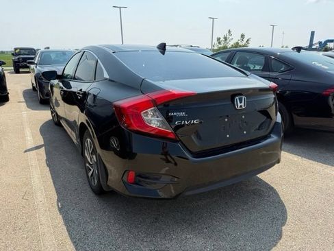Used 2018 Honda Civic EX image 2