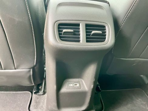 Used 2023 Buick Envision Essence image 19