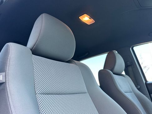 Used 2015 Toyota Tacoma 4x4 Double Cab w/ TRD Off-Road Package image 16