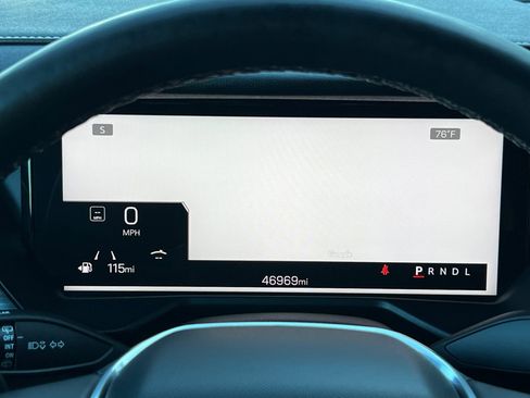 Used 2024 GMC Acadia Elevation image 26