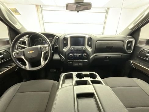 Used 2021 Chevrolet Silverado 2500 LT w/ Convenience Package image 4