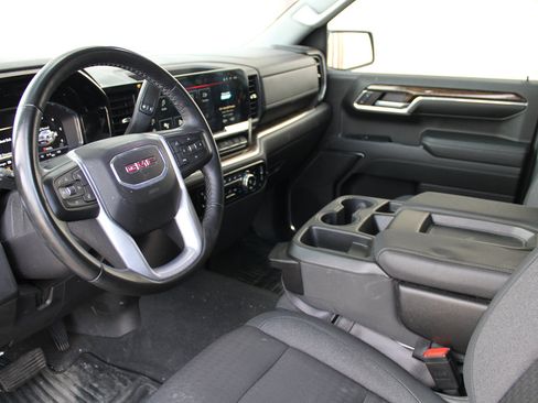 Used 2024 GMC Sierra 1500 Elevation AWD/4WD image 16