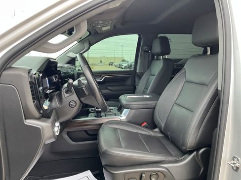 Used 2022 GMC Sierra 1500 SLT w/ SLT Convenience Package image 12