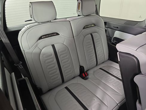 Used 2024 Rivian R1S Adventure image 25