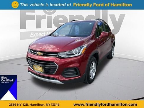 Used 2020 Chevrolet Trax LT w/ Driver Confidence Package AWD/4WD image 1