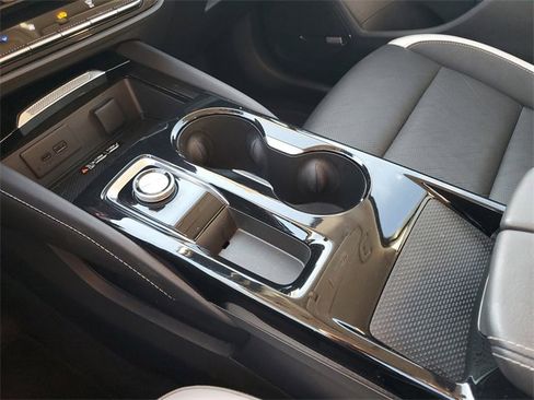 Used 2025 Buick Envision Sport Touring image 19