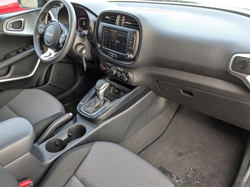 Used 2024 Kia Soul LX w/ Option Group 015 image 33