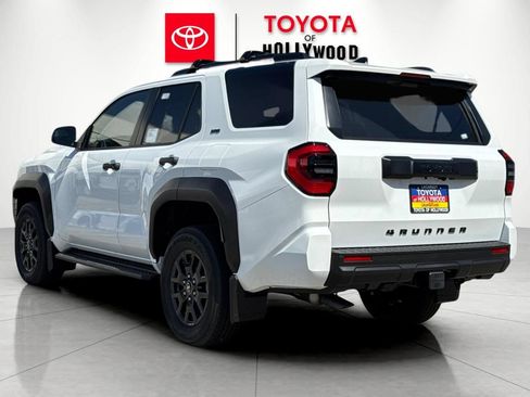 New 2026 Toyota 4Runner SR5 AWD/4WD image 6