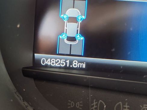 Used 2024 Ford Edge SEL image 19