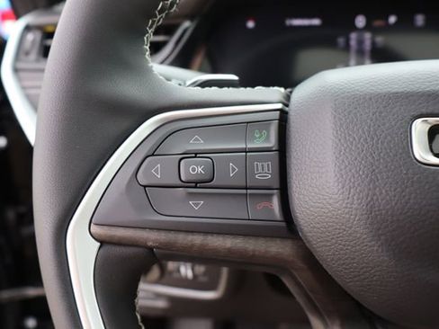 New 2026 Jeep Grand Cherokee Altitude AWD/4WD image 18