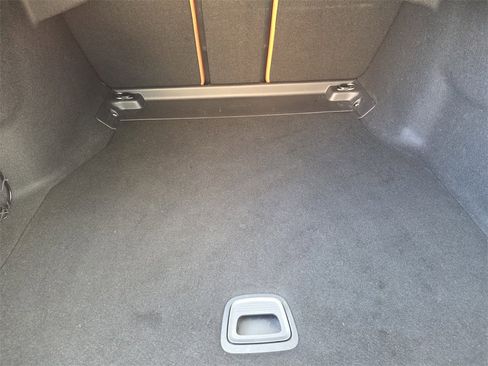 Used 2023 Mercedes-Benz C 300 4MATIC Sedan image 36