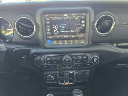 Used 2023 Jeep Wrangler Unlimited Sahara w/ Cold Weather Group image 19