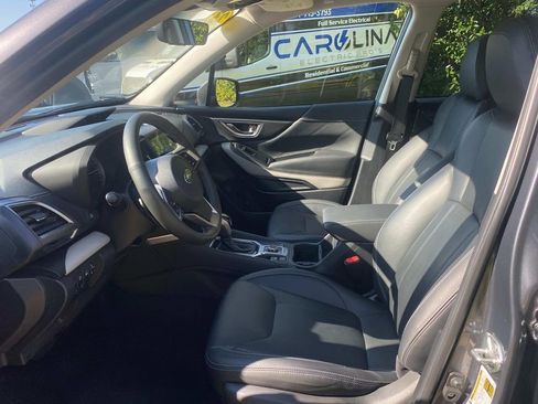 Used 2023 Subaru Forester Limited AWD/4WD image 10