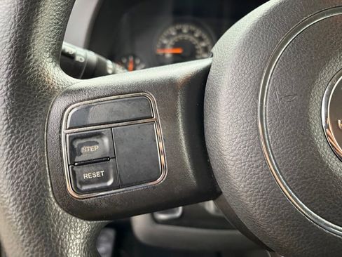 Used 2014 Jeep Patriot Sport AWD/4WD image 28