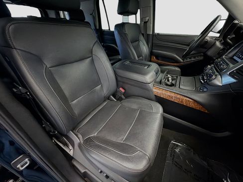 Used 2018 Chevrolet Tahoe Premier w/ RST Edition AWD/4WD image 15
