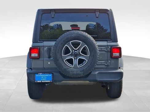 Used 2020 Jeep Wrangler Sport AWD/4WD image 5