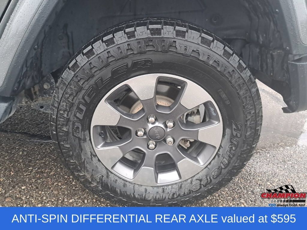 Used 2020 Jeep Wrangler Unlimited Sahara AWD/4WD image 13